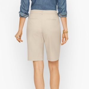 Talbots The Perfect Shorts NWOT Size 6